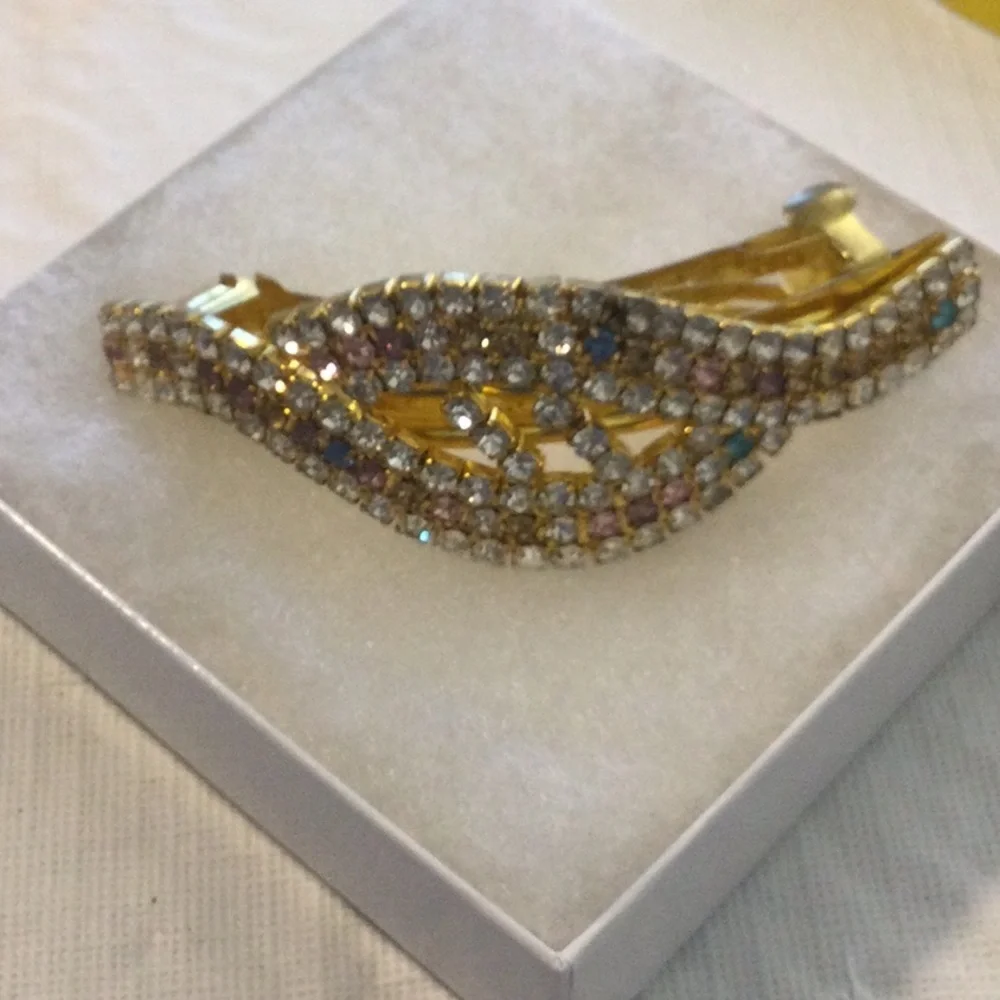 no name gold tone